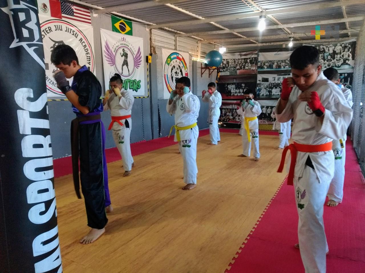 Realizaron examen de grados en Academias de Muay Thai y Kick Boxing