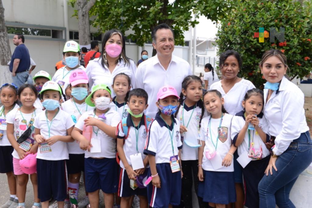Macroferia infantil «Aprendo a cuidarme» en Tuxpan recibe el primer día a más de mil menores