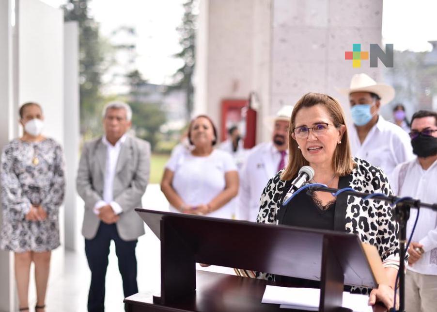 En el Poder Legislativo trabajamos por mejores condiciones y oportunidades para las madres de familia: Cecilia Guevara