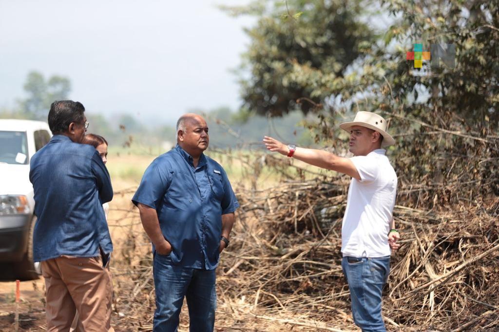 Recorre secretario de Gobierno, Eric Cisneros; zona de segunda etapa del libramiento de Coatepec