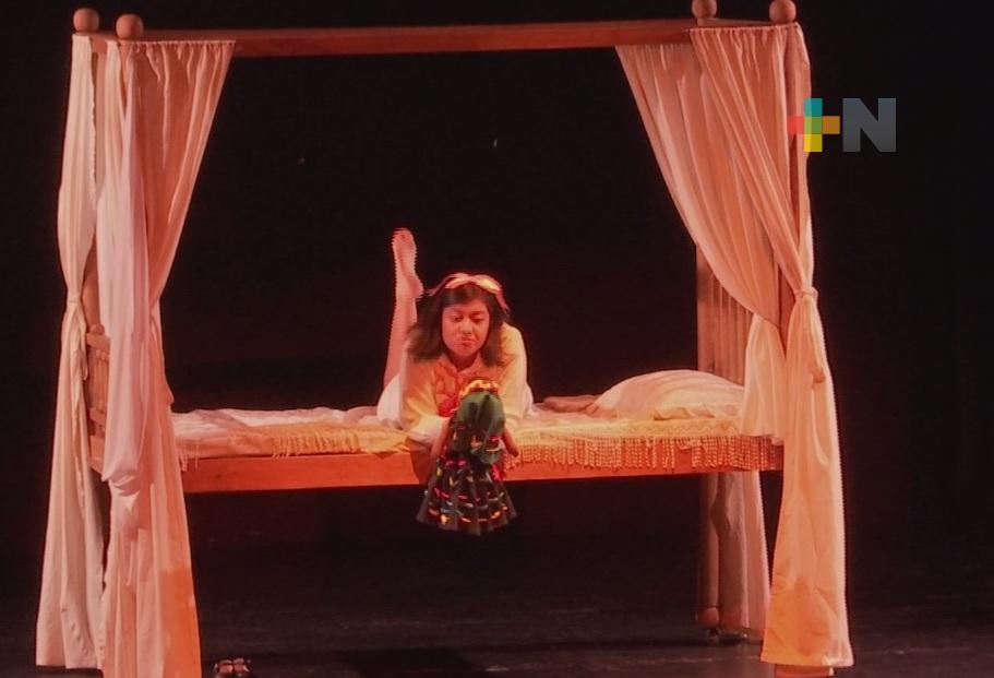 Presentan obra que rescata infancia y juventud de escritora Rosario Castellanos