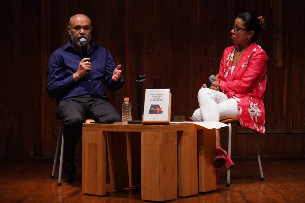 Presentaron el libro “Una tumba para el Santa Elizabeth” de Magdiel Torres Magaña