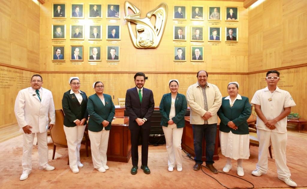 Reconoce IMSS labor de enfermeras y enfermeros en el Día Internacional de la Enfermería