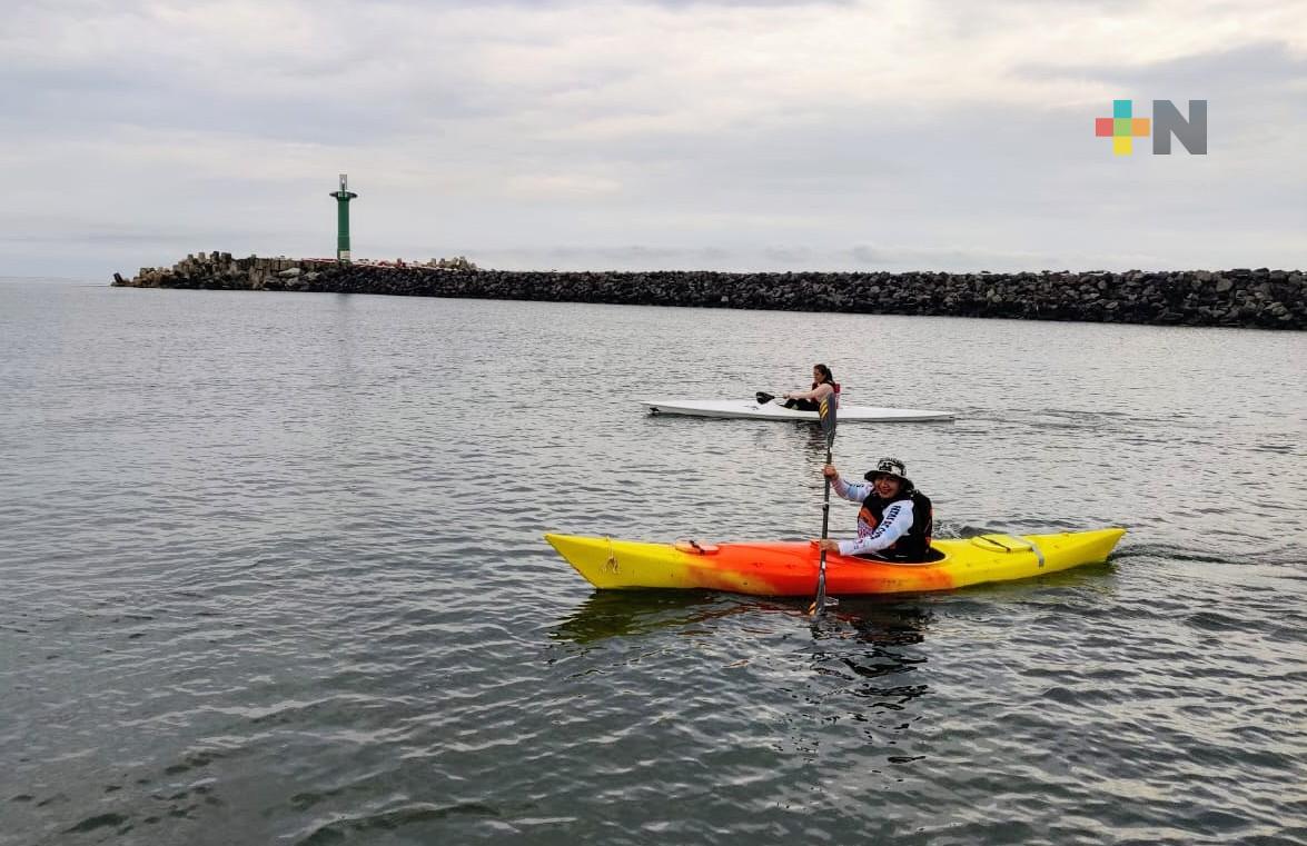 En Coatza, realizaron regata por el Día de la Marina