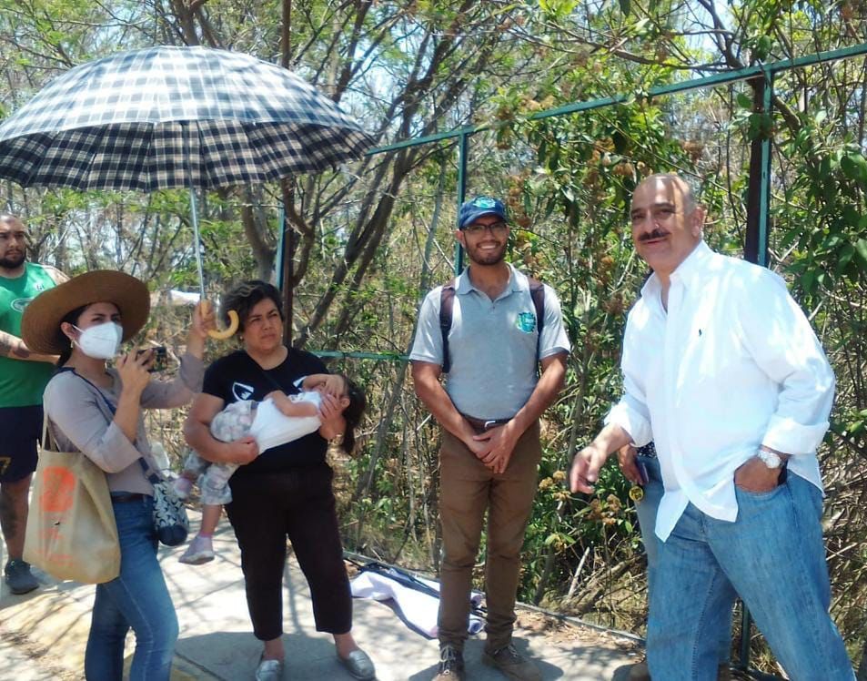 Atiende Ricardo Ahued a vecinos de Las Ánimas