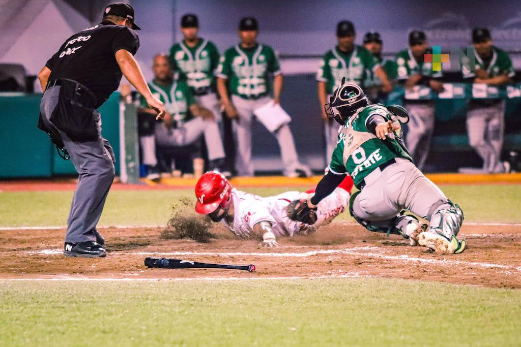 El Águila vence por 9-7 a Tabasco y gana  serie en casa