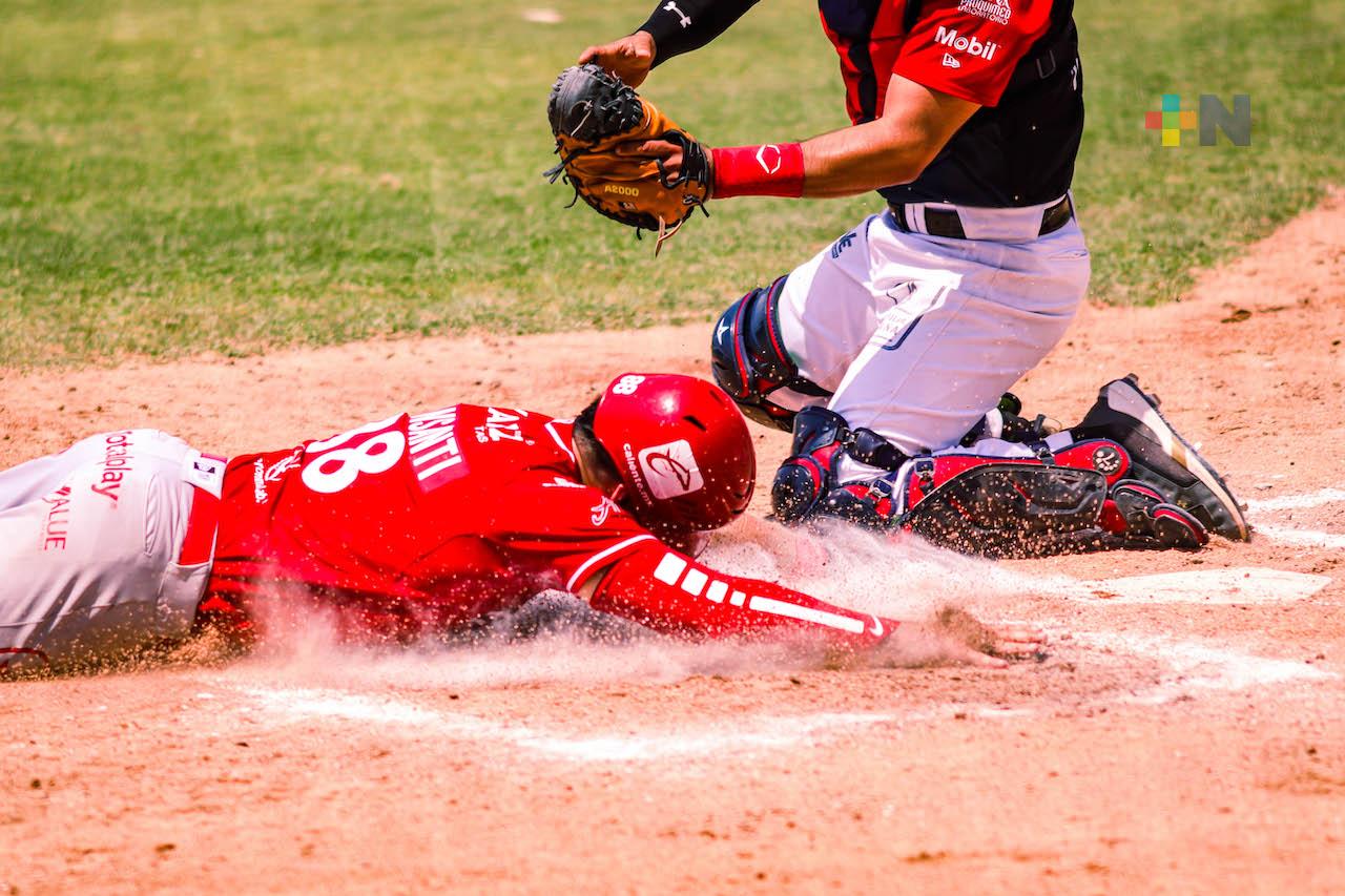 El Águila vence por 9-6 a León y gana serie en gira