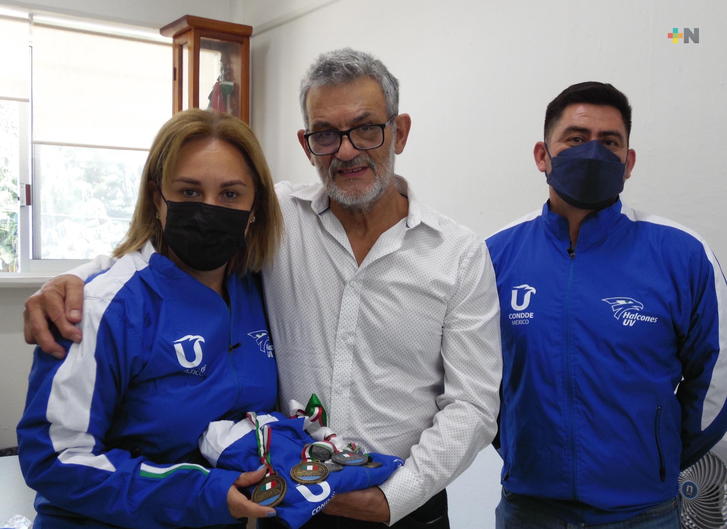 Marco Tulio gana preseas en Nacional de Natación, representando a la UV