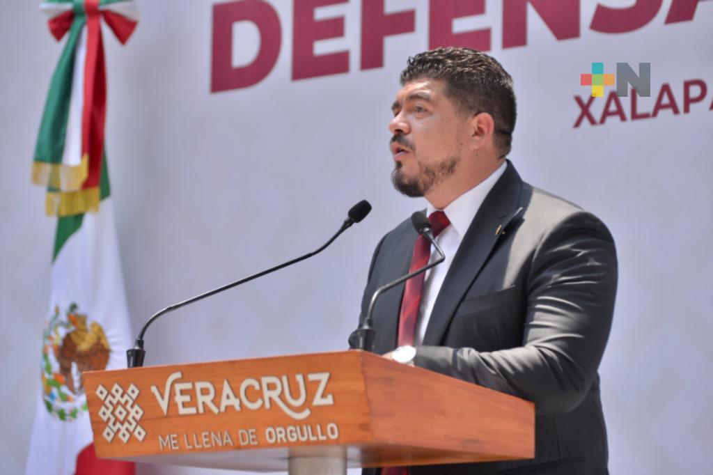 Se reactiva la entrega de plazas en la SEV; 142 docentes las recibieron del secretario