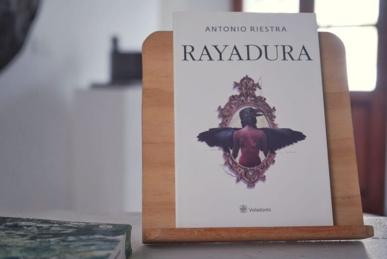 Presenta IVEC la versión digital del libro Rayadura, en los #JuevesDeLibros del CEVART