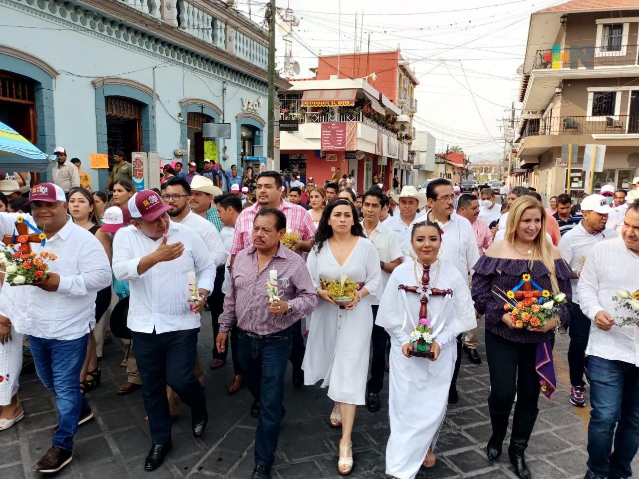 Encabeza titular de Segob, Eric Cisneros festividad de Pocitos y la Santa Cruz, en Misantla