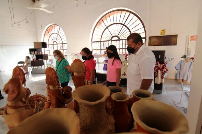 Convoca IVEC al Mercado de Artesanía Tradicional y Productos Culinarios, en el Centro Cultural Atarazanas
