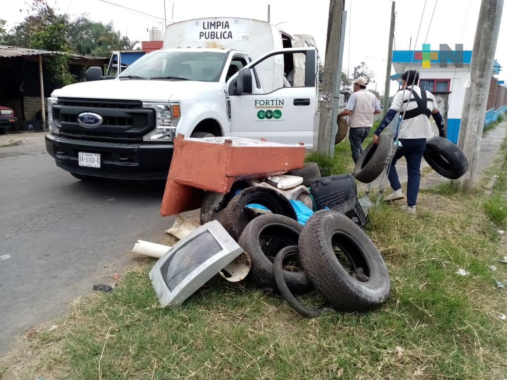 Aplican en Fortín campaña de descacharrización