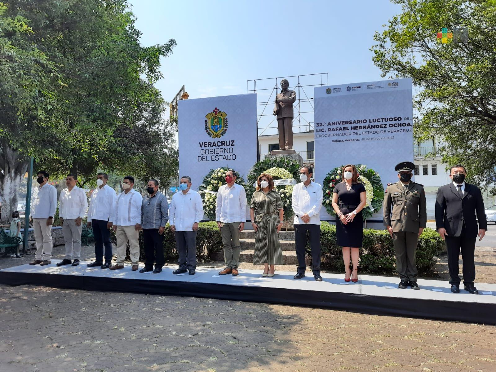 Conmemoran aniversario luctuoso del ex-gobernador Rafael Hernández Ochoa