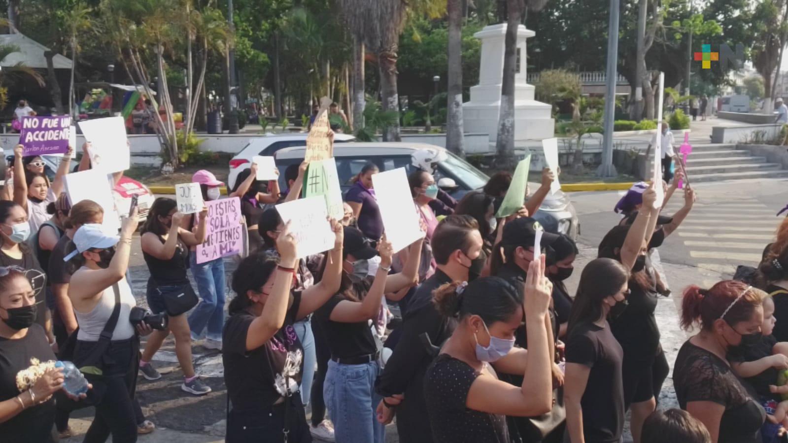 Exigen justicia Brujas del Mar para Monserrat