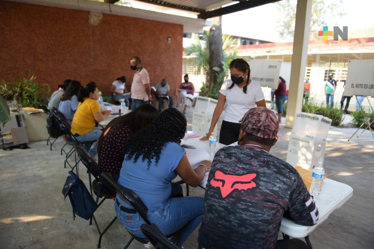 Eligen agentes municipales en El Castillo y en la Colonia 6 de enero
