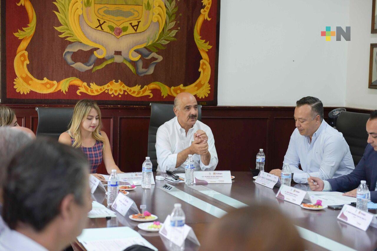 Define Consejo Municipal de Turismo, programa y comisiones de trabajo