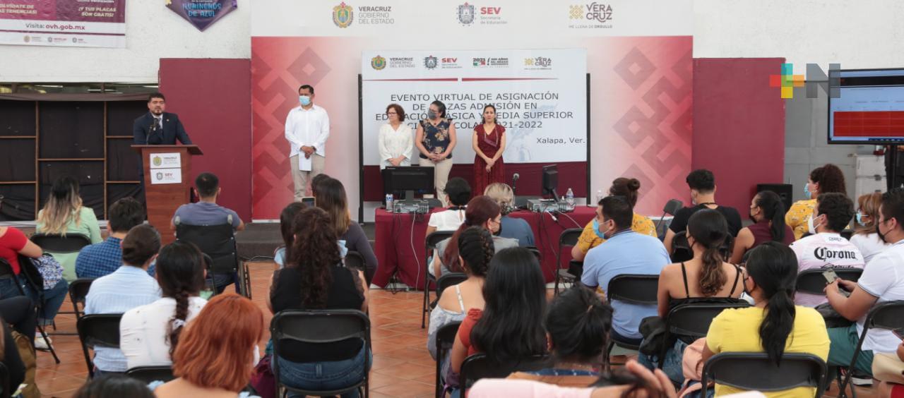 Reactiva SEV entrega de plazas a docentes en forma presencial