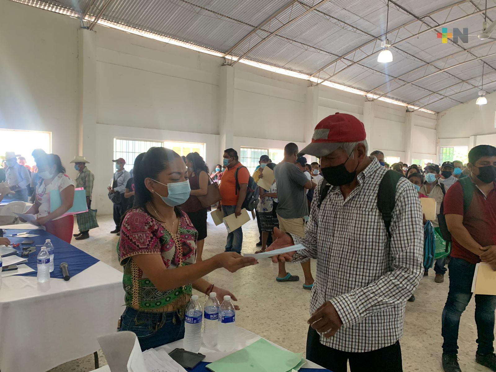 2 mdp son entregados a productores del distrito 04 Álamo