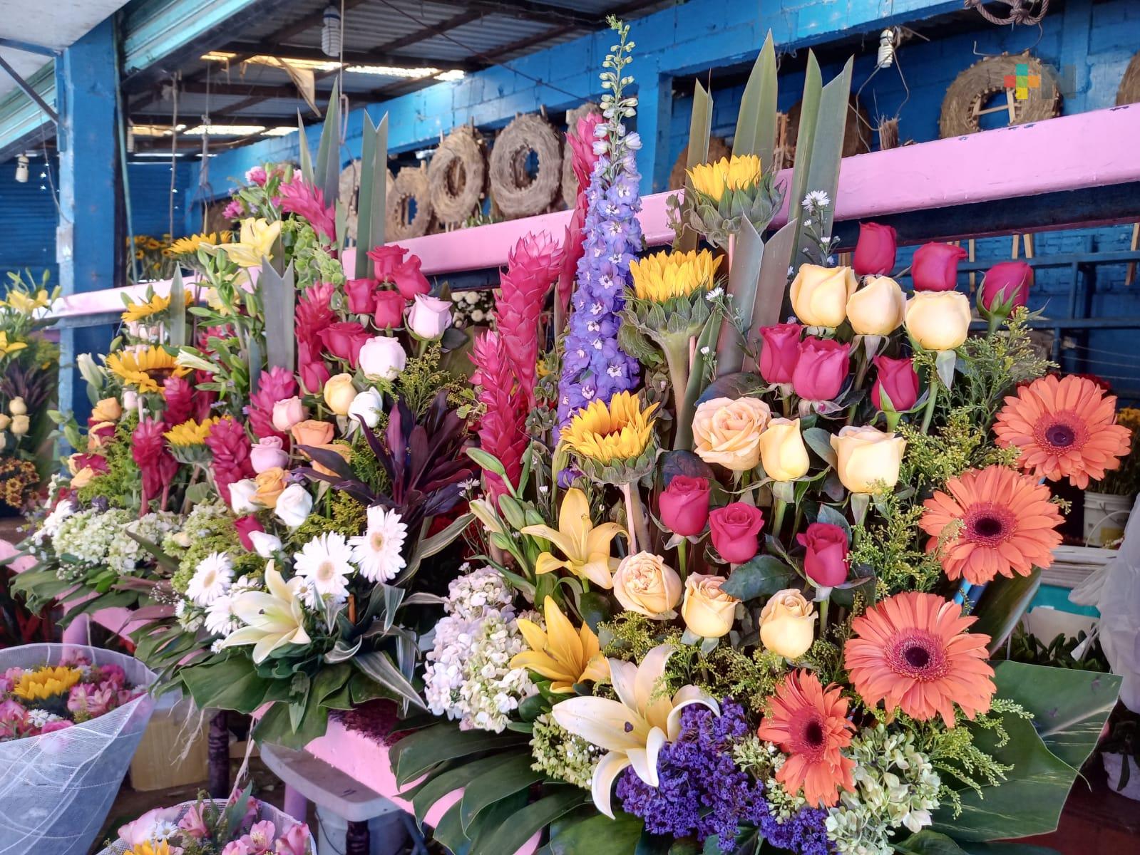 Listo abasto de flores ornamentales ante demanda por el 14 de febrero