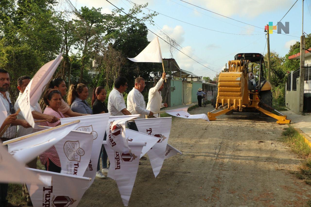 Continúan las obras para el bienestar del pueblo de Tuxpan