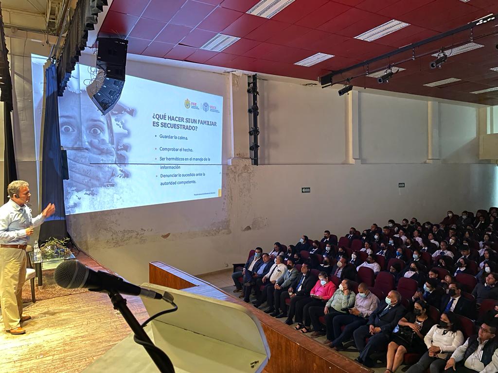 Participa UECS en primer encuentro universitario con pláticas del autocuidado y prevención