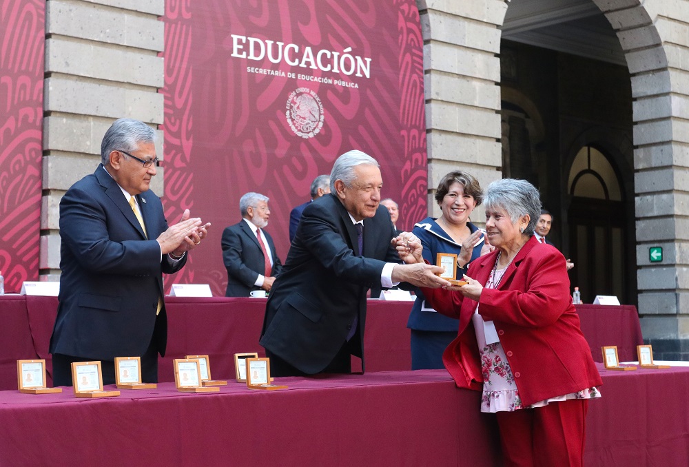 Anuncia SEP incremento salarial del 7.5% para las maestras y los maestros del país