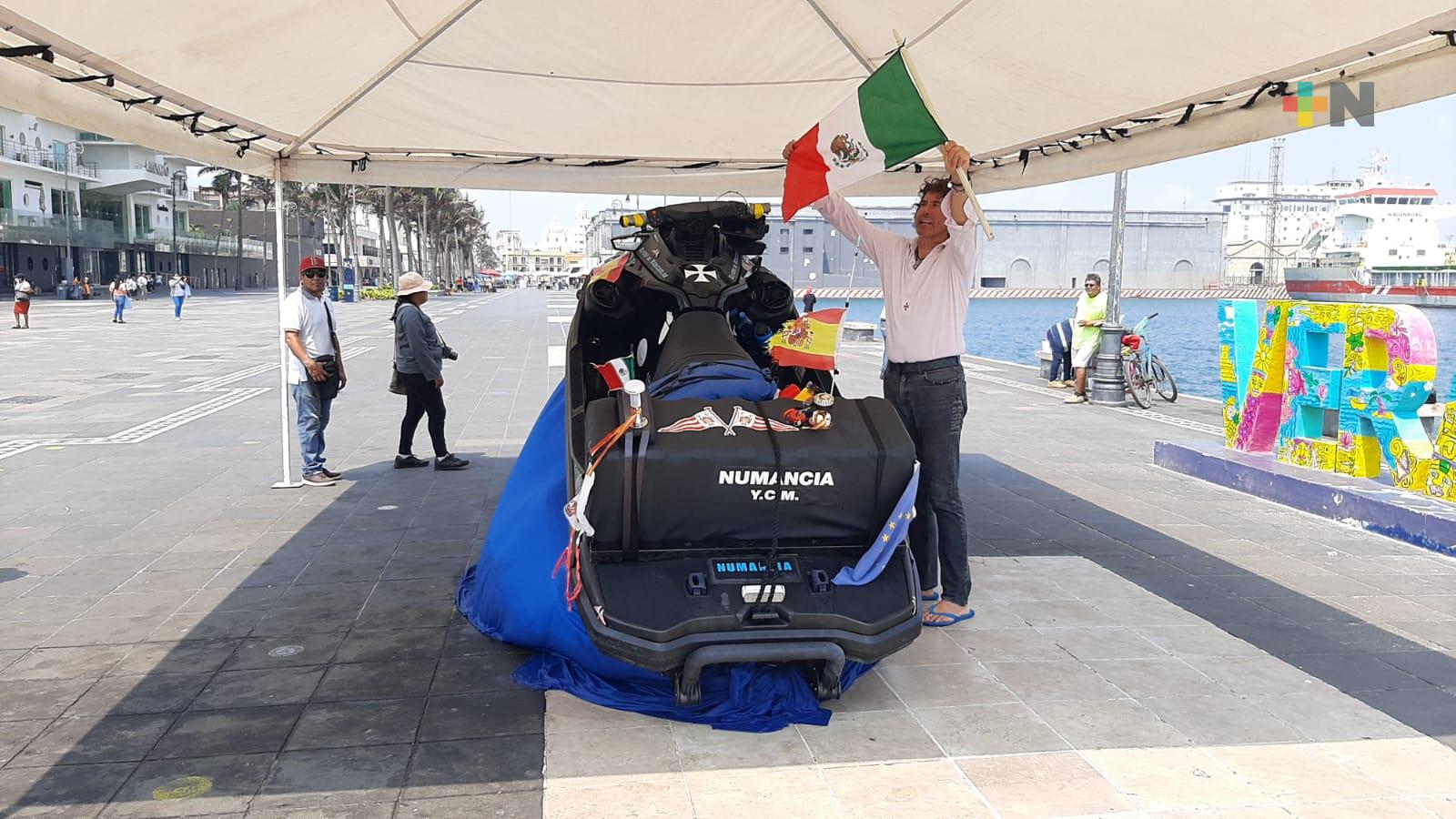 Navegante español Álvaro de Marichalar de visita en puerto de Veracruz