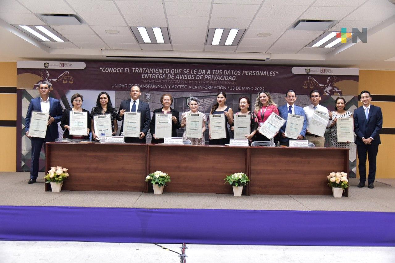 PJEV cumple con avisos de privacidad en áreas institucionales