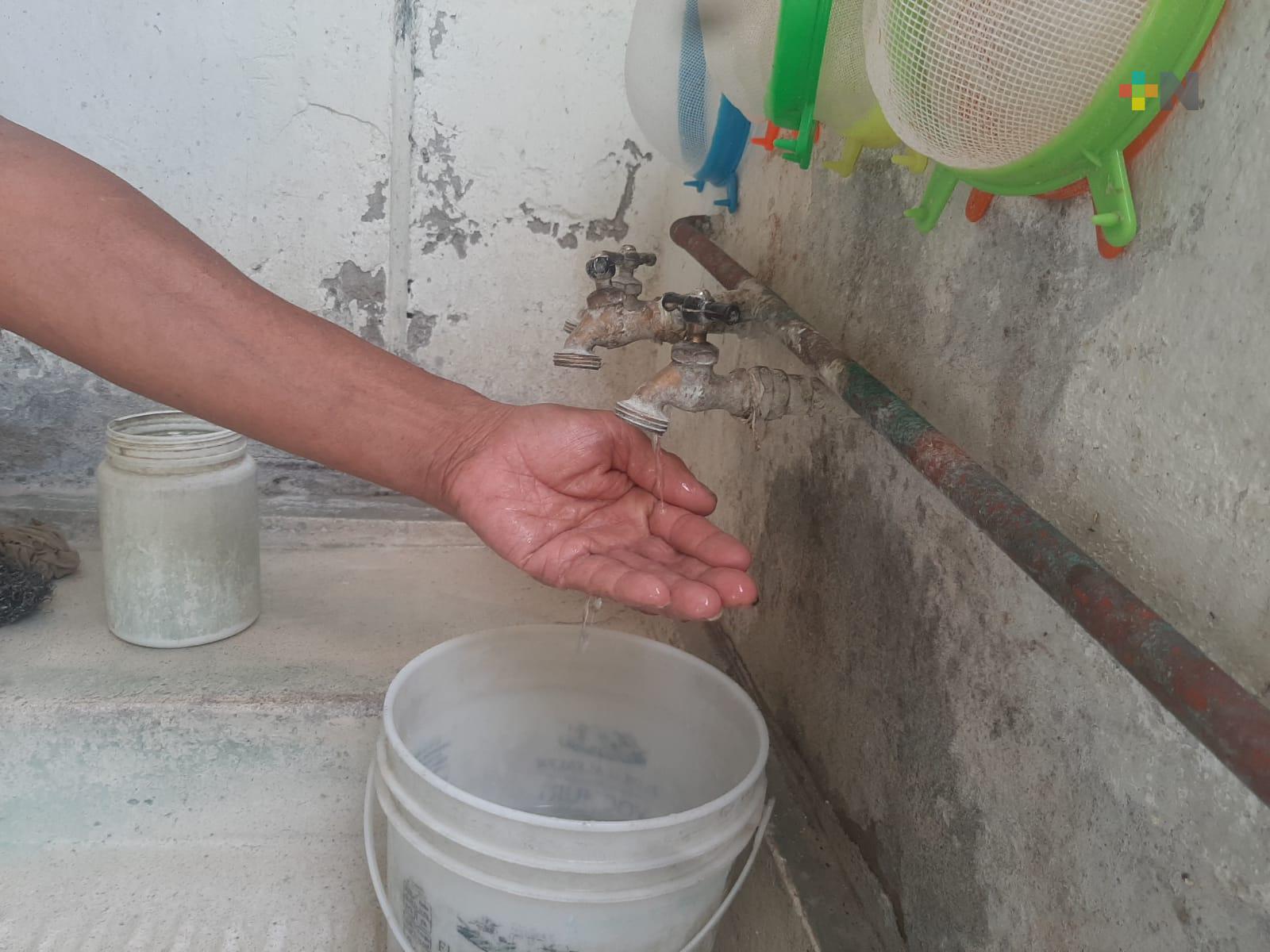 Sin agua más de 50 colonias durante las madrugadas en Veracruz y Medellín