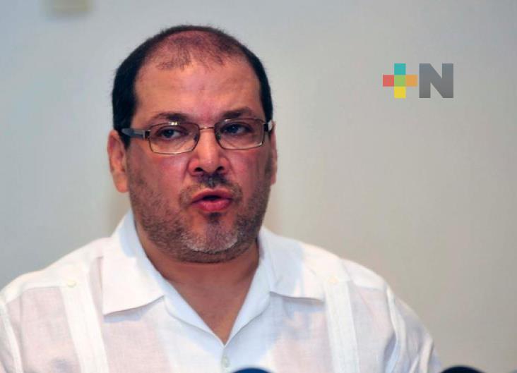 Pide licencia como notario Iván Hillman Chapoy para incorporarse como asesor en Altotonga