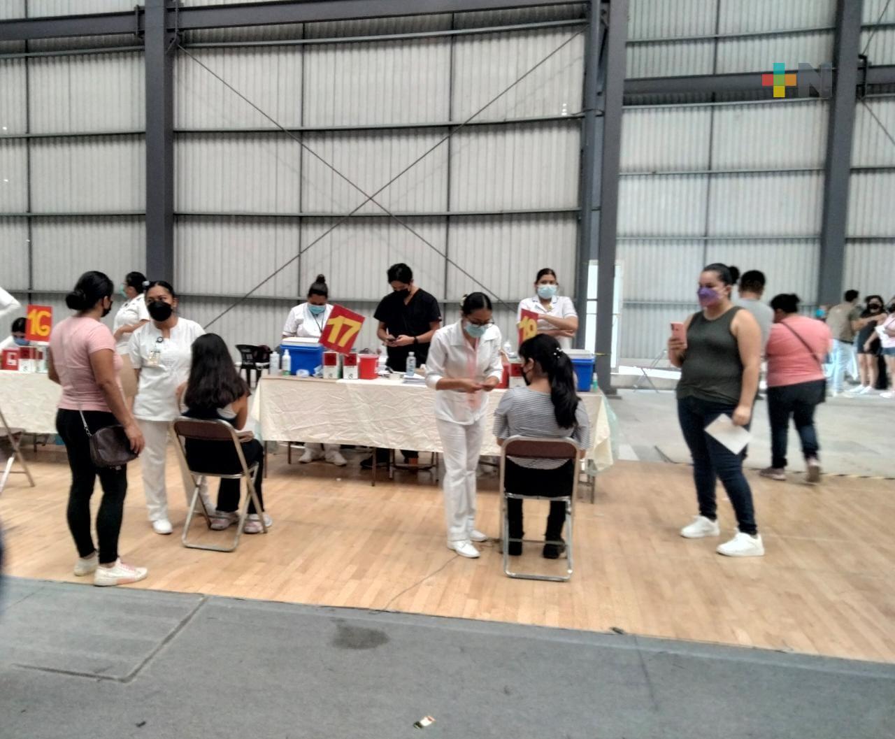 En Xalapa inició la vacunación de menores contra Covid-19