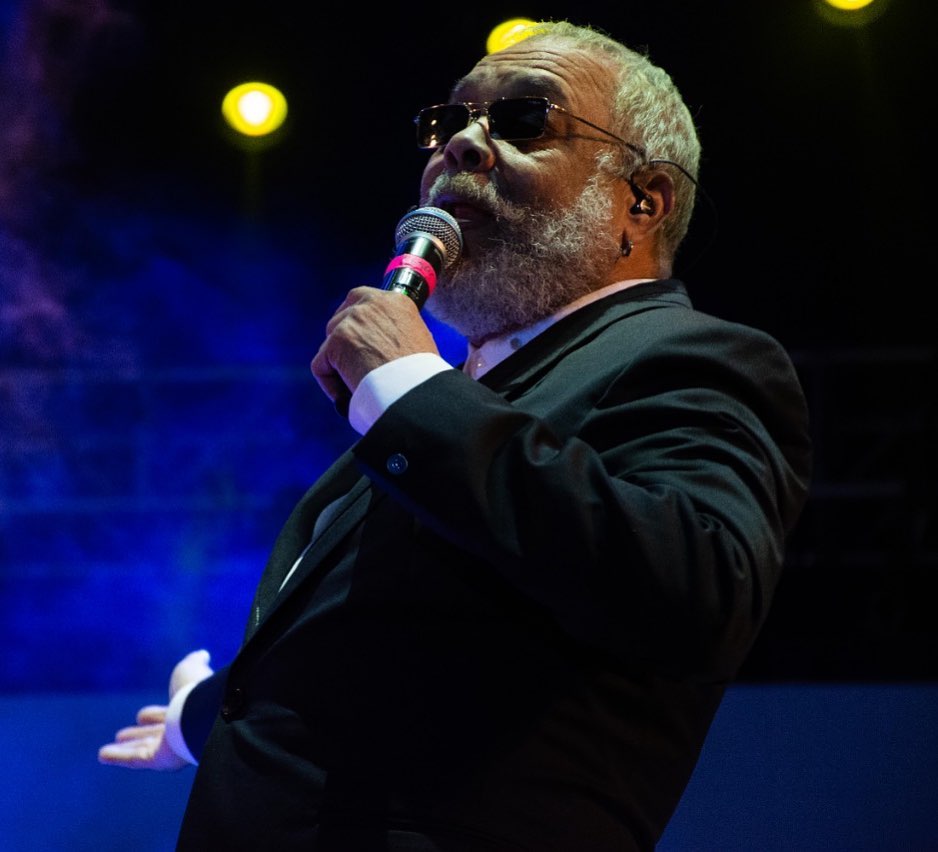 Francisco Céspedes en concierto en el Zócalo de Veracruz