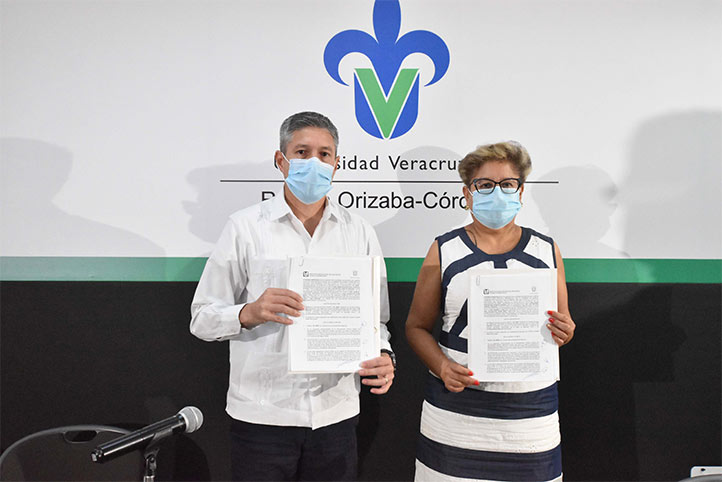 UV e IMSS firmaron convenio de colaboración