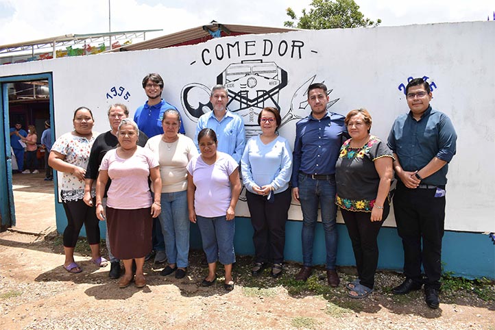 Universidad Veracruzana entregó apoyo a Las Patronas