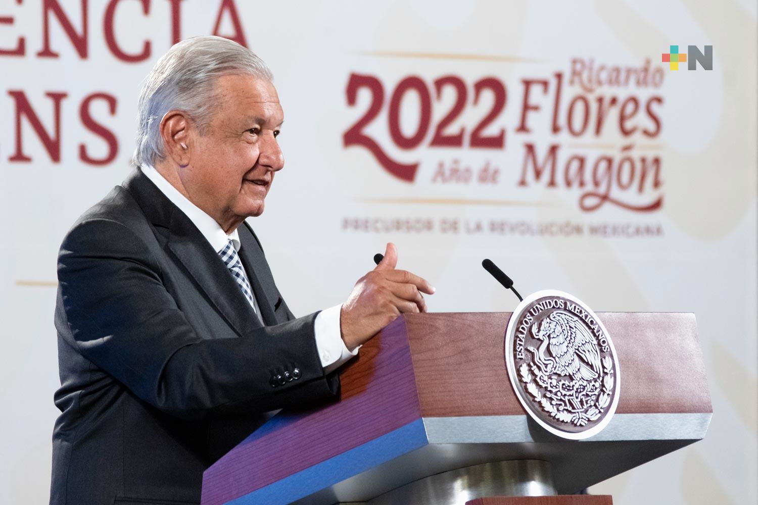 Presidente López Obrador ofrece apoyo a familias de migrantes fallecidos en Texas