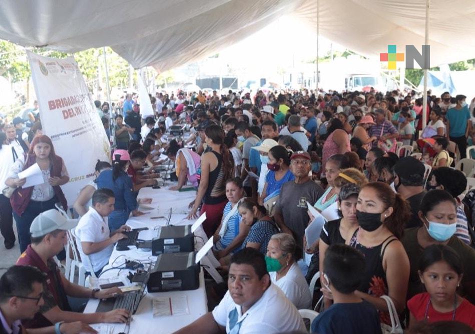 Atiende más de 3 mil 500 personas, la Brigada Itinerante de Registro Civil en Boca del Río