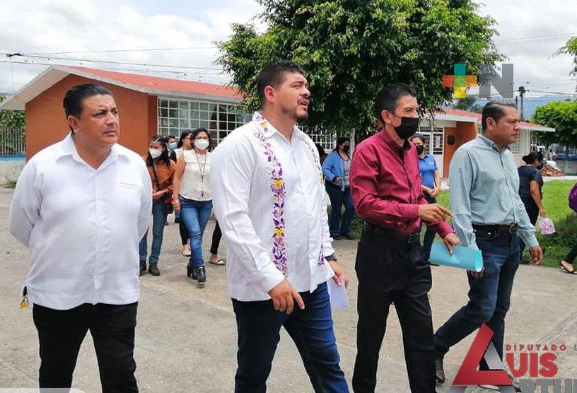 Con educación y escuelas dignas se transforma a Veracruz: Luis Arturo Santiago