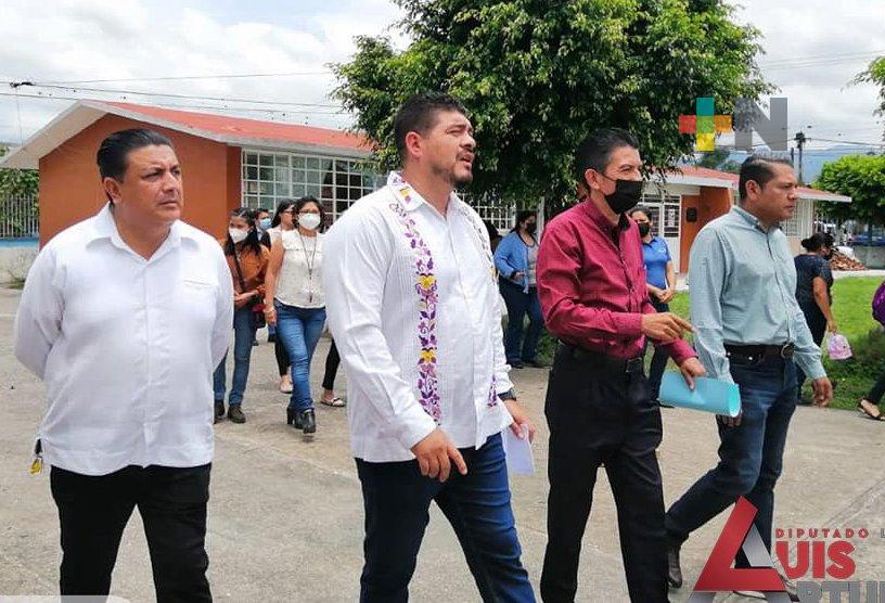 Con educación y escuelas dignas se  transforma a Veracruz: Luis Arturo Santiago