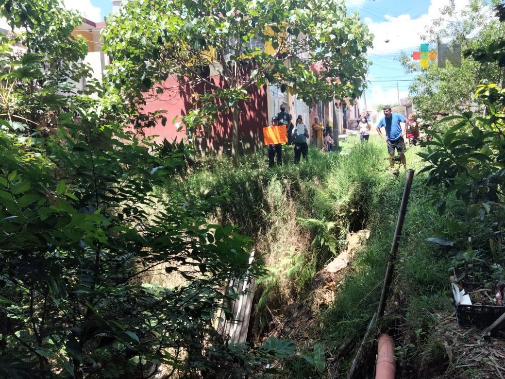 Habitantes de Coatepec temen que socavón provoque más pérdidas de viviendas