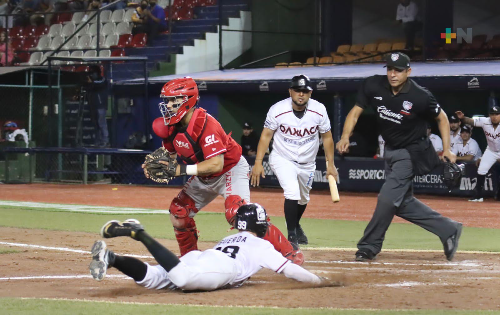 Al abrir serie, Oaxaca vence por pizarra de 9-7 al Águila