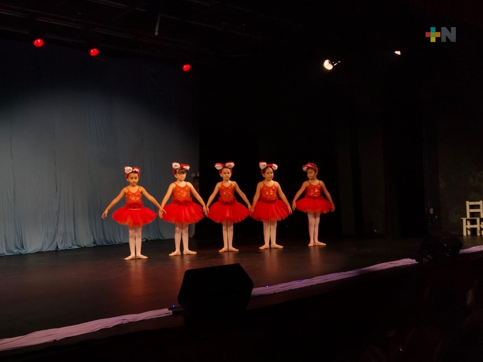 El Ballet Royal Xalapa regresó a sus presentaciones con público en el Teatro J. J. Herrera