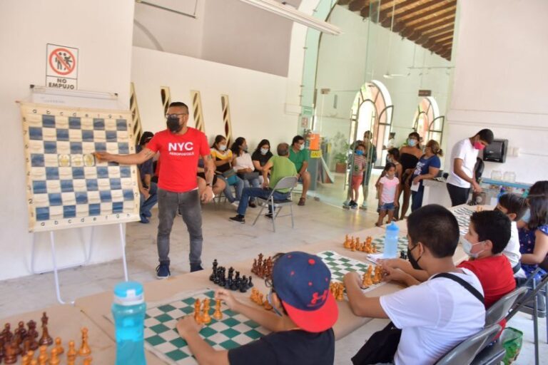 Presenta IVEC oferta de talleres del Centro Cultural Atarazanas
