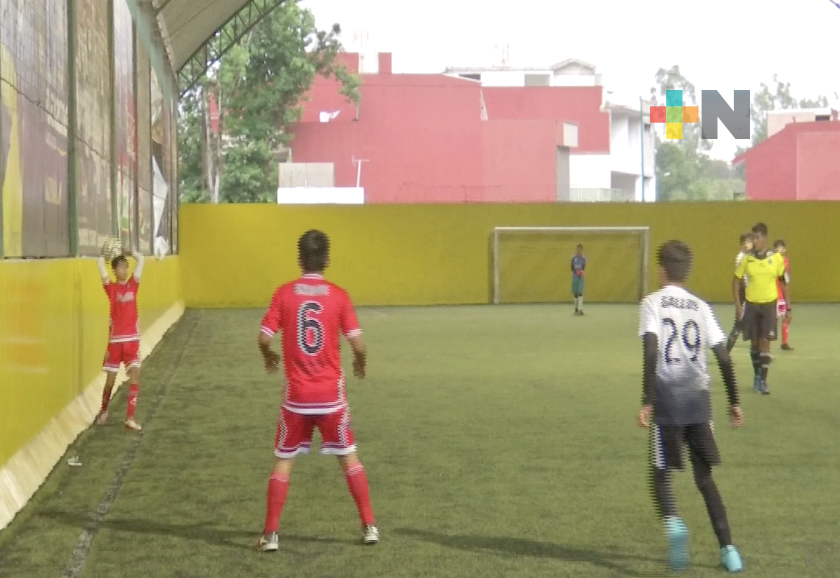 Gallos Xalapa participará en Copa Intersemanal de Futbol Siete