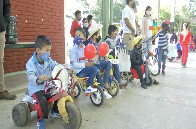 En Rancho Viejo realizan carrera infantil «Go Karts Sustentables»
