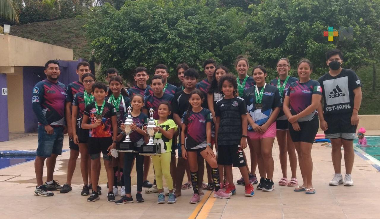 Fénix Swing Club ganó 16 oros en Campeonato Estatal de Curso Largo