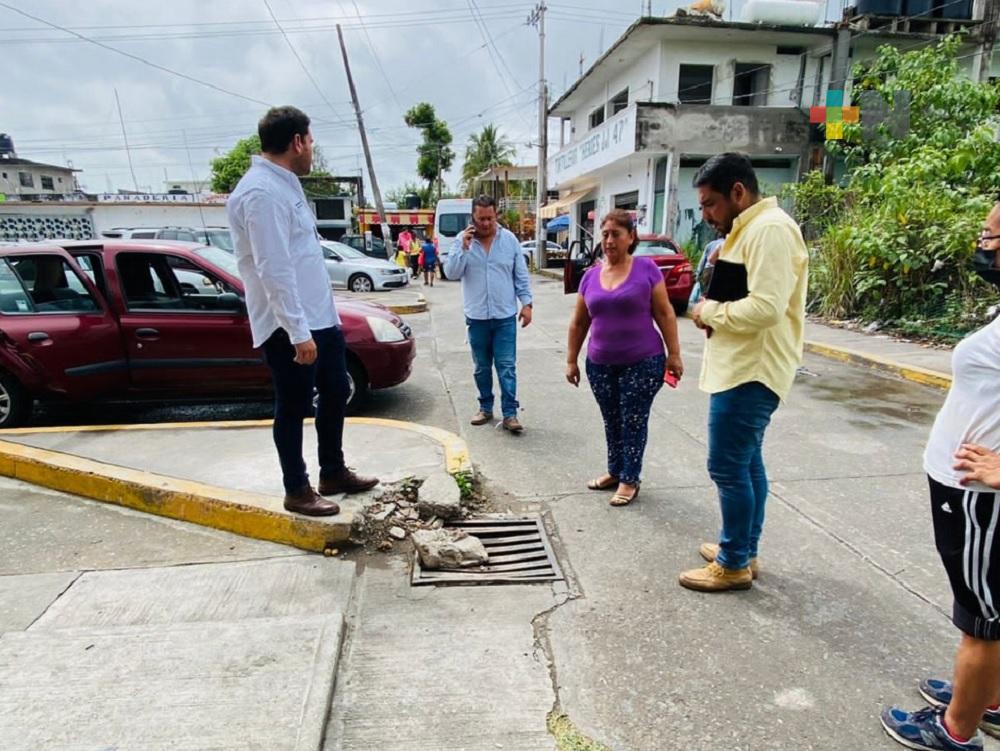 Realizan tareas de desazolve en calles del municipio de Tuxpan