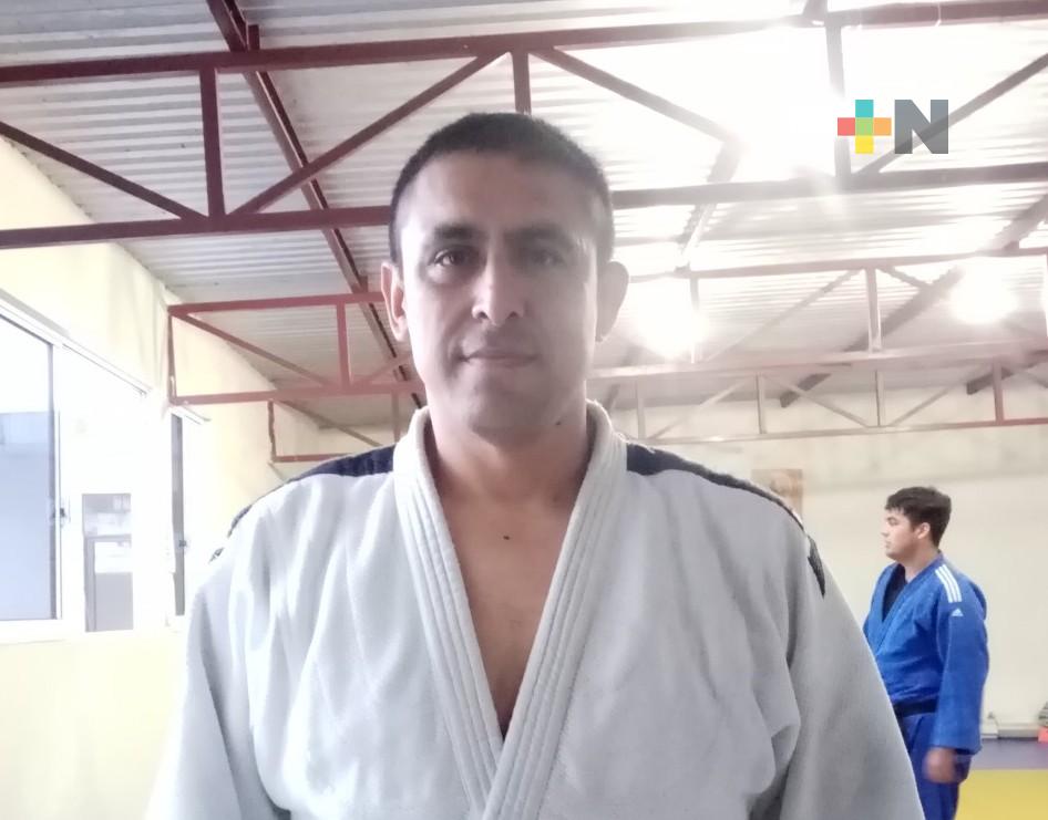 Capacitación es vital, en el entrenador de judo: Julián Gutiérrez