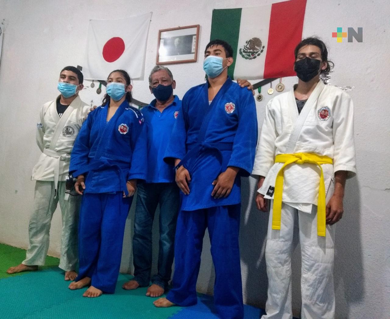 Judocas de Coatza participarán en Torneo Nacional
