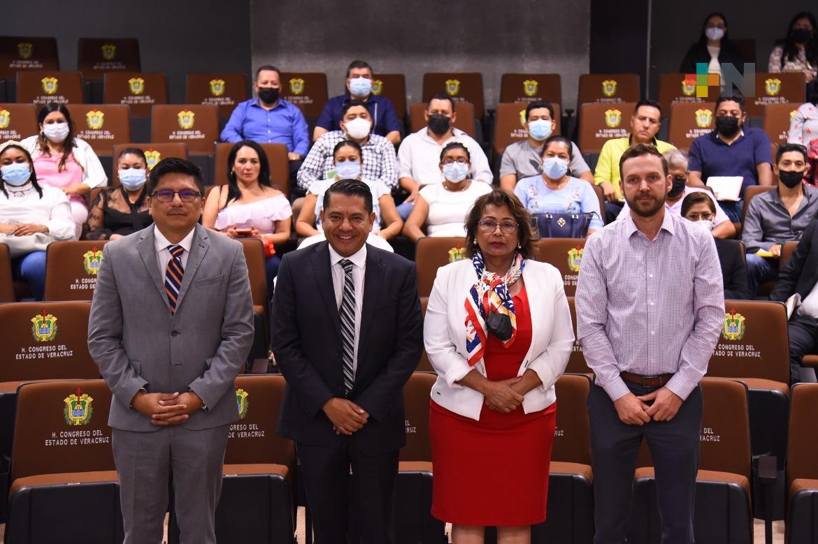 Capacitan Congreso y Orfis a autoridades municipales electas